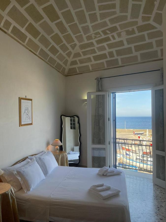 La Camera Sul Porto Hotel Marettimo Exterior photo